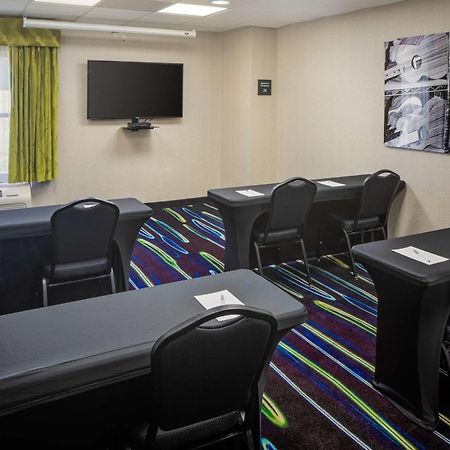 Hampton Inn & Suites Nashville-Airport Buitenkant foto