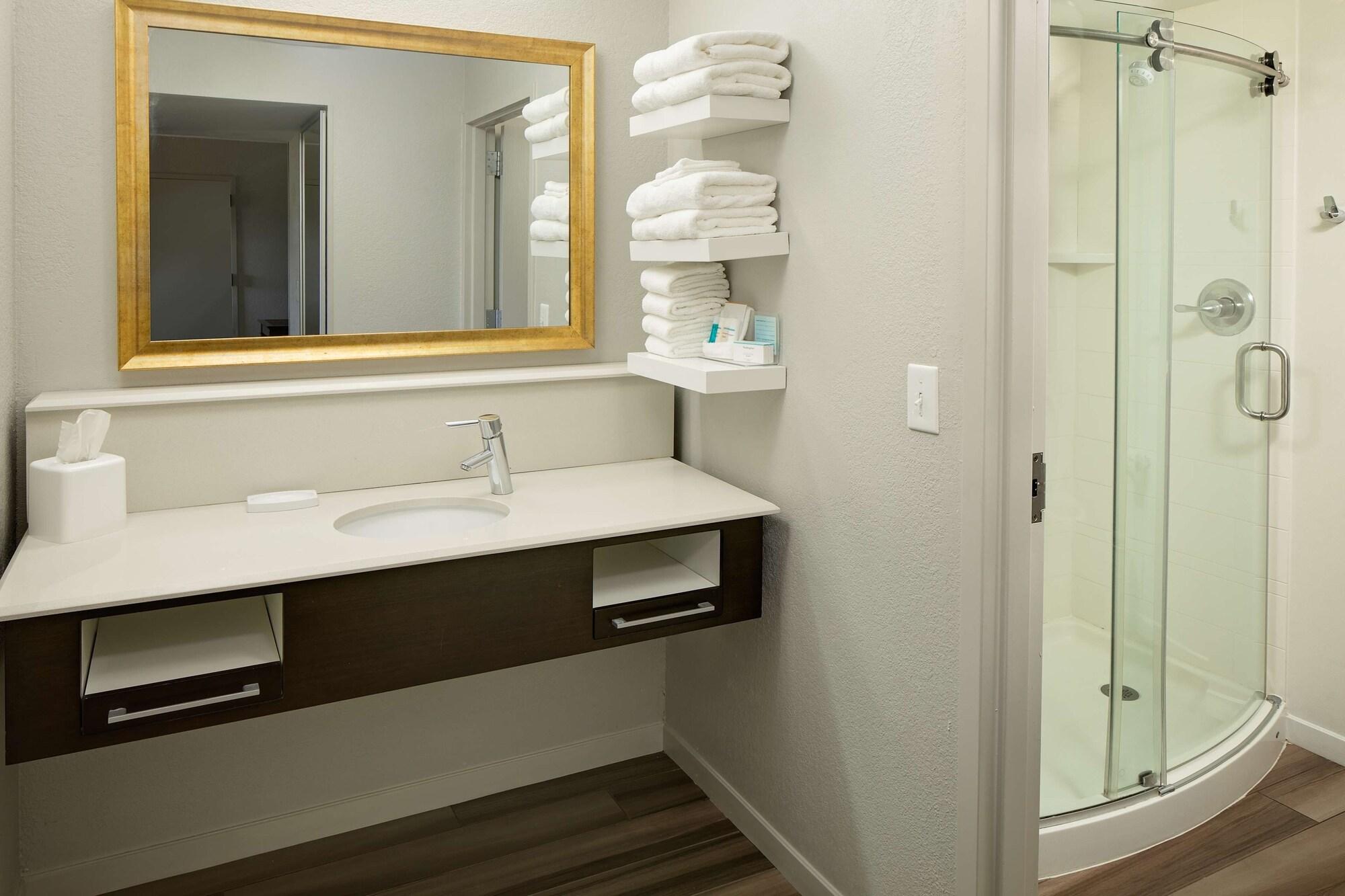Hampton Inn & Suites Nashville-Airport Buitenkant foto