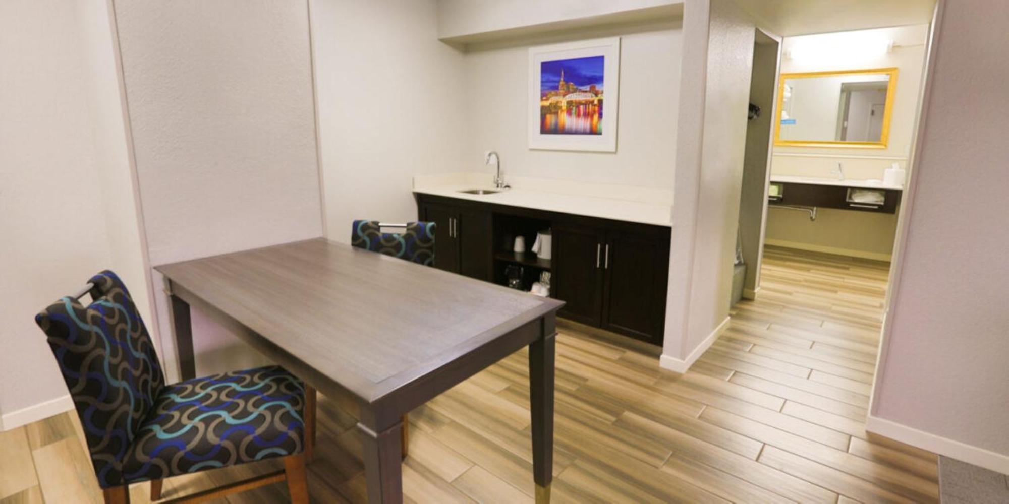 Hampton Inn & Suites Nashville-Airport Buitenkant foto
