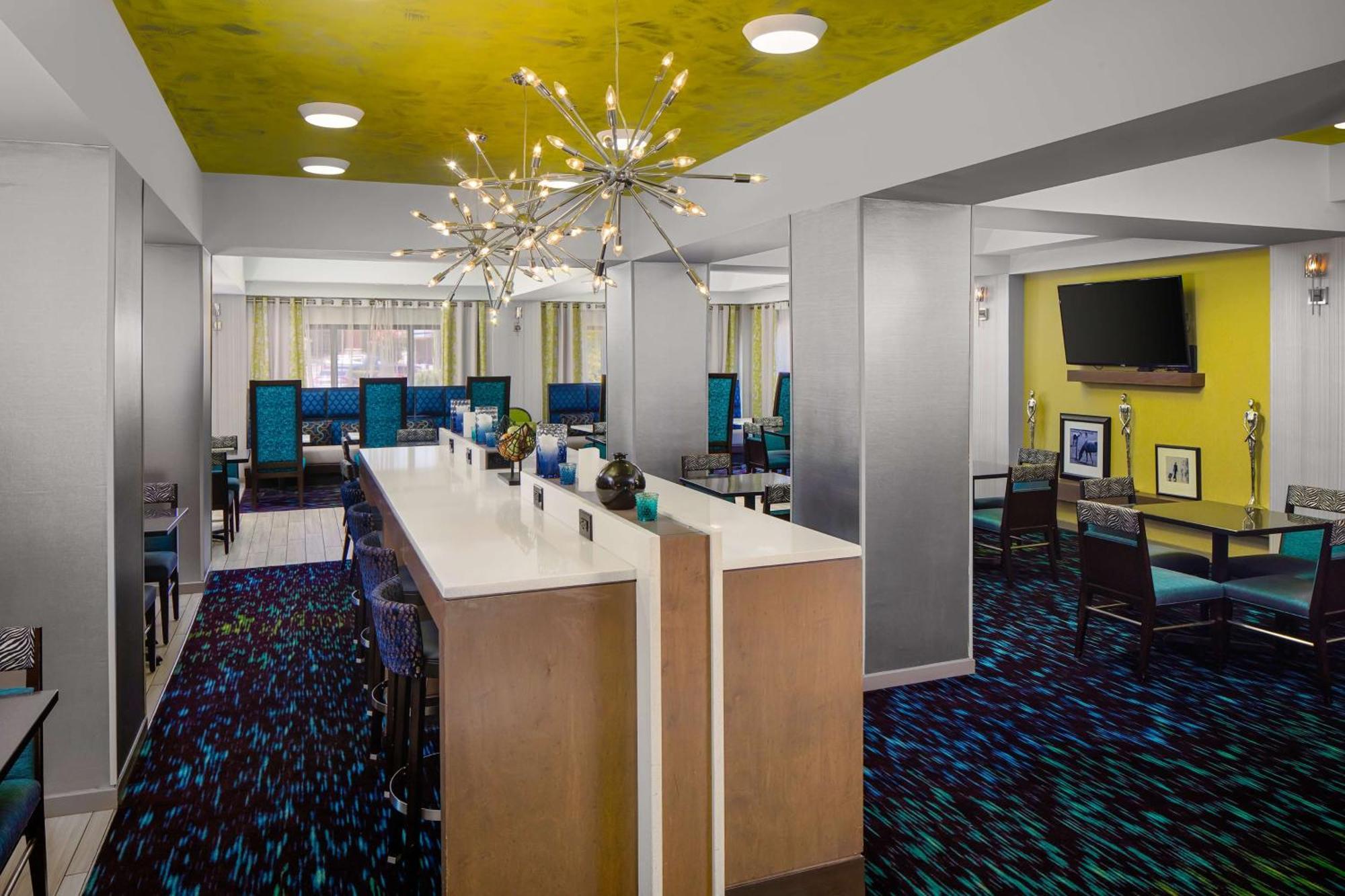 Hampton Inn & Suites Nashville-Airport Buitenkant foto