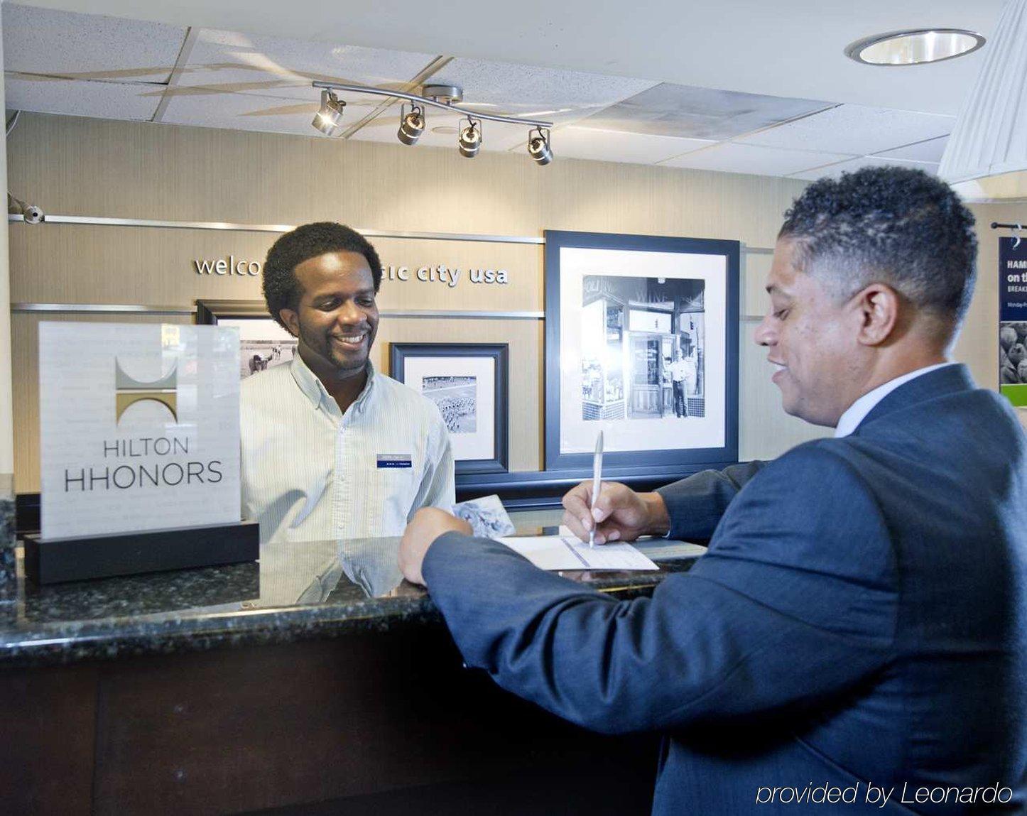Hampton Inn & Suites Nashville-Airport Interieur foto